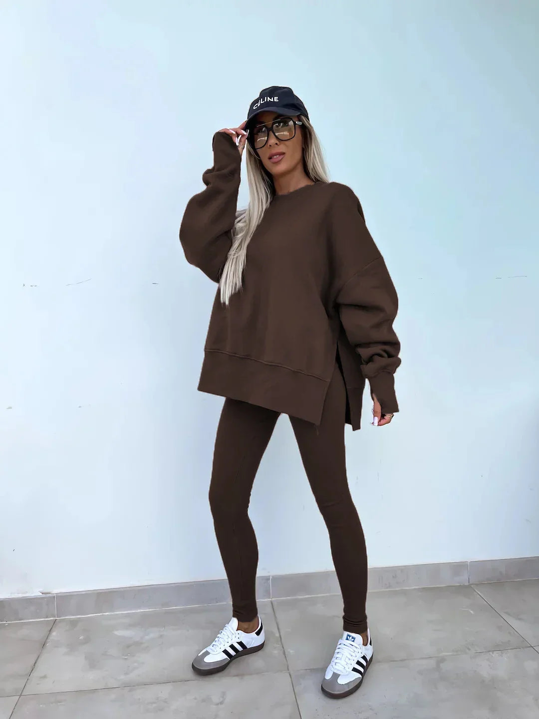 Ensemble coordonné avec sweat ample et leggings