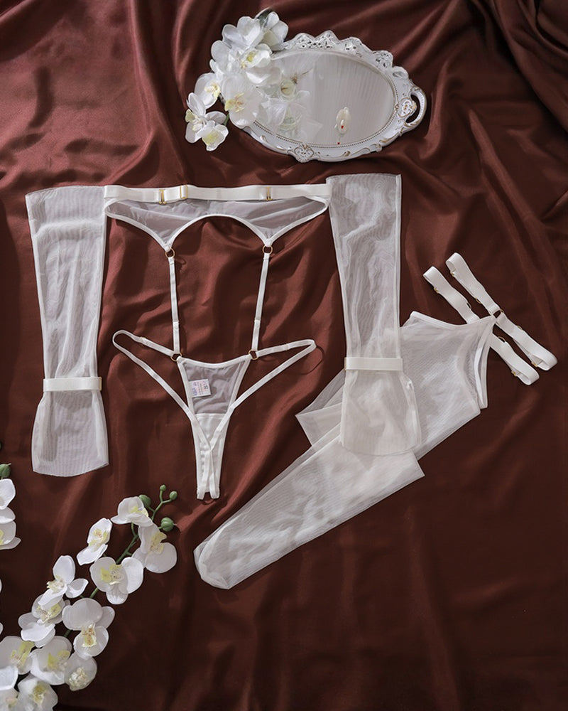 Leya™ | Ensemble de lingerie transparent avec body, gants & bas