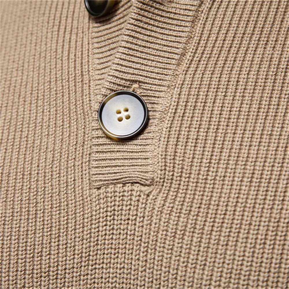 Pull homme avec design à boutons