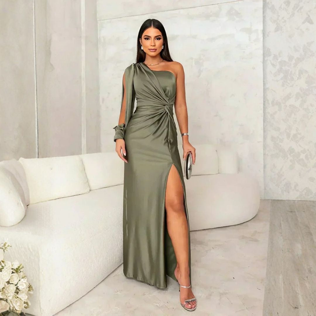 Élégante robe longue de soirée