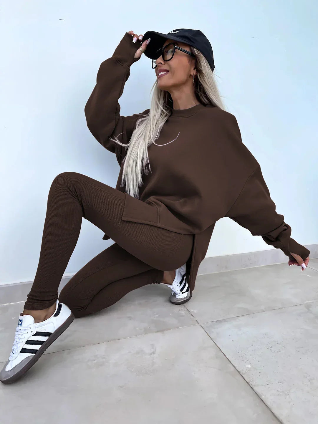 Ensemble coordonné avec sweat ample et leggings